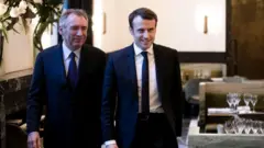 François Bayrou dịka Praịm Minista 