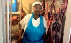 Merida Nyabenda mu cyumba kibika inyama zo mu icuniro ryiwe