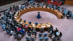UN