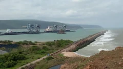 గంగవరం పోర్టులో తన వాటాను 2021లో అదానీకి అమ్మిన అప్పటి ఏపీ ప్రభుత్వం