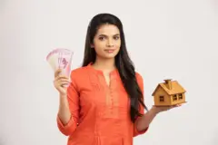 घर खरेदी करणारी महिला