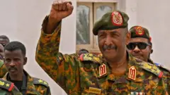 ጀነራል ዓብደል ፋታሕ ኣልቡርሃን ብሰኑይ ናብ ፖርት ሱዳን ተጓዒዙ ነይሩ