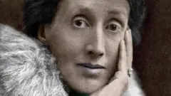 Virginia Woolf en una foto de aproximadamente 1928