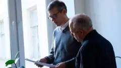 th