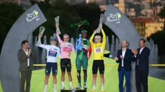 ቀዳማይ ጸሊም ኣፍሪቃዊ ተዓዋቲ ቀጠልያ ማልያ ቱር ዲ ፍራንስ ኰይኑ