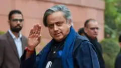 शशि थरूर