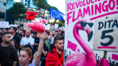 La revolución de los flamencos: las masivas protestas en Albania en contra del resort que quieren construir Ivanka Trump y Jared Kushner