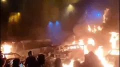 Edificios en llamas en Teherán