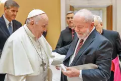 O presidente Luiz Inácio Lula da Silva durante encontro com o papa Francisco em 21 de junho de 2023, no Palazzo Quirinale, em Roma, Itália.