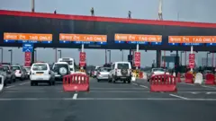 ਟੋਲ ਪਲਾਜ਼ਾ