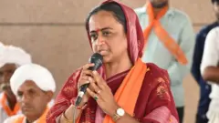 ડૉ.રેખાબહેન ચૌધરી 