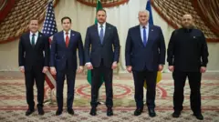 США