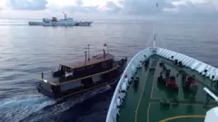 Căng thẳng gia tăng ở Biển Đông dẫn đến va chạm tàu ​​thuyền