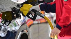 El precio del petróleo se desploma tras el acuerdo alcanzado entre EE.UU. e Irán para reabrir el estrecho de Ormuz