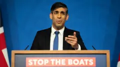 የዩኬ ጠቅላይ ሚኒስትር ሱናክ