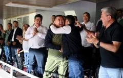 "Дос бойдон кала беребиз". Садыр Жапаров Ташиев мамлекеттик кызматка келбей турганын айтты