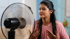 घाम येणं सामान्य बाब आहे, मात्र घामामुळे येणाऱ्या दुर्गंधीमुळे समस्या निर्माण होते