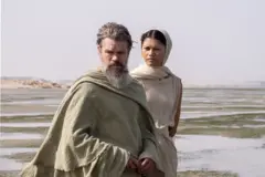 Atores Matt Damon e Zendaya interpretam Ulisses e Atena no filme