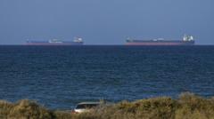 ABD, Hürmüz Boğazı'nda İran bağlantılı gemilere abluka başlatıyor