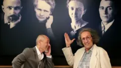 Renaud Huynh, Marc Ammerich y los Curie: Pierre, Marie, su hija Irène y su yerno, Frédéric