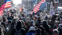 Mormitoota bakka Aleeks Pireetti, Sanbata darbe Miniyaapoolis keessatti rasaasaan rukutamee ajjeefameetti walitti qabaman.