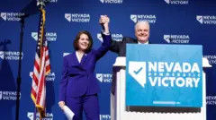 Nevada Demokrat senatörü Catherine Cortez Masto ve Nevada Valisi Steve Sisolak 