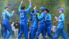 افغانستان تر دې وړاندې په دې سیالیو کې عمان او هانګ کانګ ته ماتې ورکړې وې.