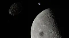 Grande asteroide de ferro em curso de colisão com a Lua, fotografado do espaço, com a Terra ao fundo