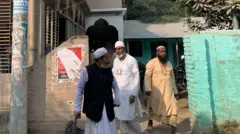 পথে ঘাটে সবখানে নির্বাচনী আলাপ জমে উঠেছে