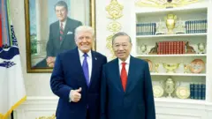 Tổng thống Donald Trump và Tổng Bí thư Tô Lâm tại Nhà Trắng hôm 20/2