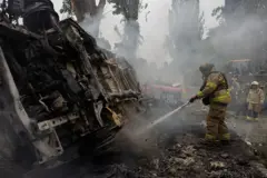 Bombero tras ataque con drones