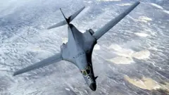 B1戦略爆撃機（資料）