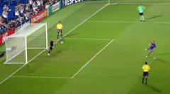 Hırvatistan-Türkiye Euro 2008 çeyrek finalinde Türk kaleci Rüştü Reçber Mladen Petric'in penaltısını kurtardı