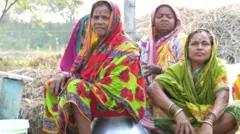 नुआ कांजियापदा की महिलाएं