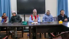 नेपाली कांग्रेस केन्द्रीय समितिको बैठकमा नेताहरू