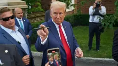 โดนัลด์ ทรัมป์