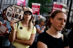 Manifestaciones en contra del plan migratorio de Sunak