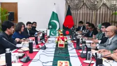 বাংলাদেশ ও পাকিস্তানের ষষ্ঠ ফরেন অফিস কনসালটেশনের ছবি