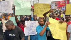 Ndị na-eme ngagharịiwe maka ọchịchị ọjọọ