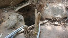 ஆங்கிலேயர் தங்கம் எடுத்த பகுதிகளில் சட்டவிரோத 'தங்க குழிகள்' - நீலகிரியில் நடப்பது என்ன?