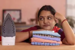 हे लोक 10-10 वर्षं न धुतलेले कपडे घालतात, पण का? 