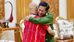 KNU ဥက္ကဋ္ဌဟောင်း နေပြည်တော်ခရီးစဉ်၊ လက်မှတ်ရေးထိုးခဲ့တဲ့ ခေါင်းဆောင်ဟောင်းတွေ ပြန်ဖိတ်ခေါ်နေတဲ့စစ်ကောင်စီ 