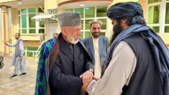 دیدار حامد کرزی و سراج‌الدین حقانی 