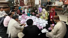 শুরু হয়েছে ভোট গণনা