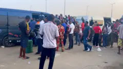 Ndị njem nọ n'ọdọụgbọala