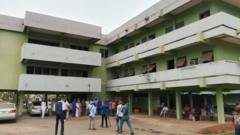 Lẹ́yìn oṣù mọ́kànlá, àwọn òṣìṣẹ́ ìjọba ìbílẹ̀ padà sẹ́nu iṣẹ́ nípìnlẹ̀ Osun