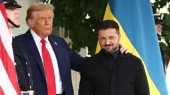 Trump e Zelensky.