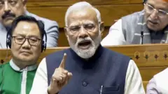 संसद में संविधान पर चर्चा में प्रधानमंत्री भी बोले