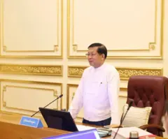 ဇွန်လ ၉ ရက်နေ့က နေပြည်တော်မှာ လုပ်တဲ့ ပြည်ထောင်စုအစိုးရအဖွဲ့ အစည်းအဝေးမှာ မိန့်ခွန်းပြောနေတဲ့ ဦးမင်းအောင်လှိုင်