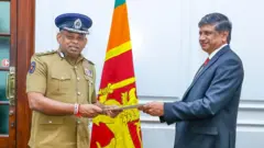 දේශබන්දු තෙන්නකෝන් පොලිස්පති ලෙස පත් කිරීමට ව්‍යවස්ථාදායක සභාව එකඟ වුනාද නැද්ද? යන කාරණය සම්බන්ධයෙන් ආන්දෝලනාත්මක තත්ත්වයක් ඇතිවූයේ විපක්ෂනායක සජිත් ප්‍රේමදාස තබන ලද X සටහන් හේතුවෙනි.